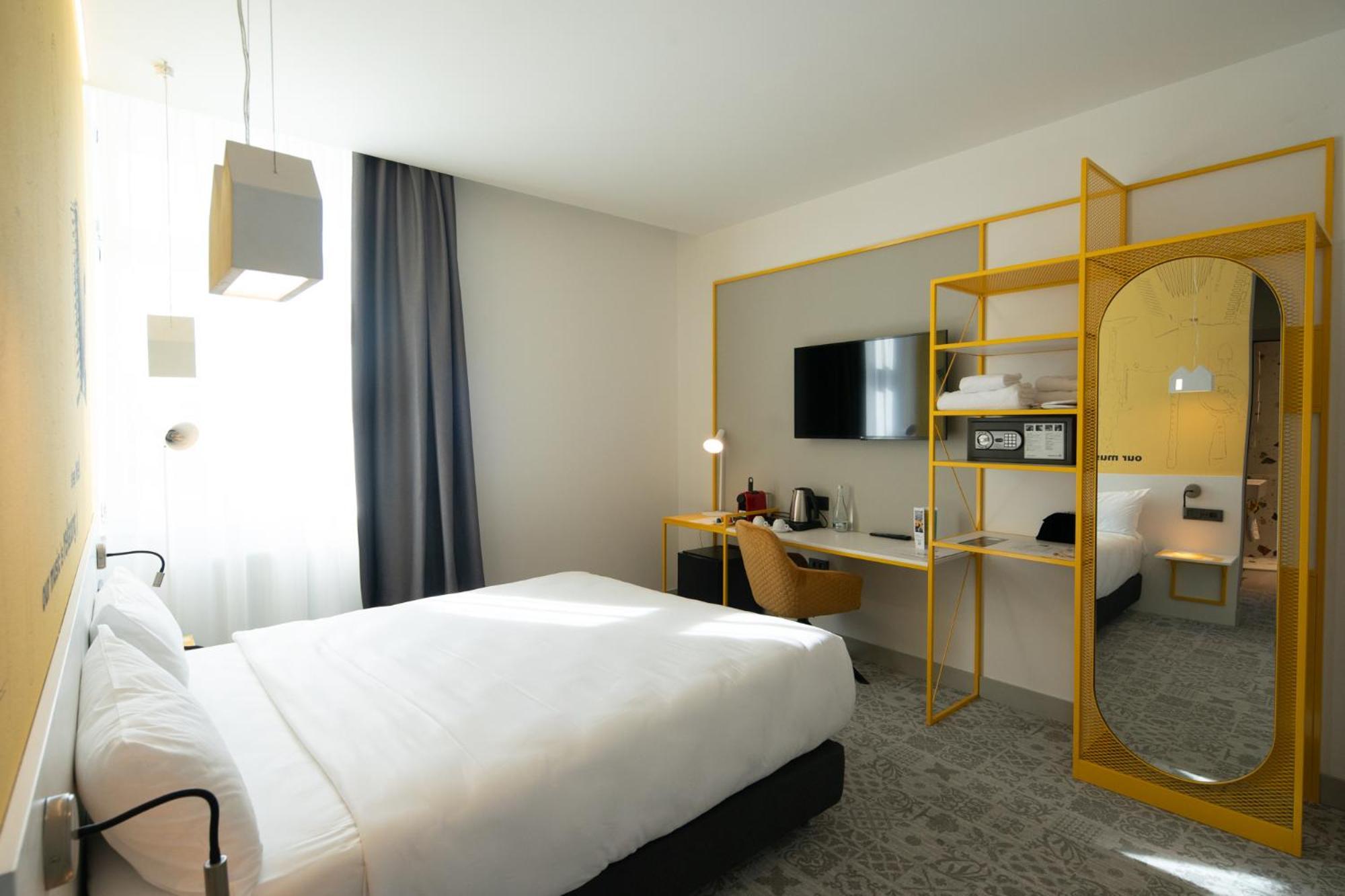 Hotel Ibis Styles Sibiu Arsenal Exterior foto