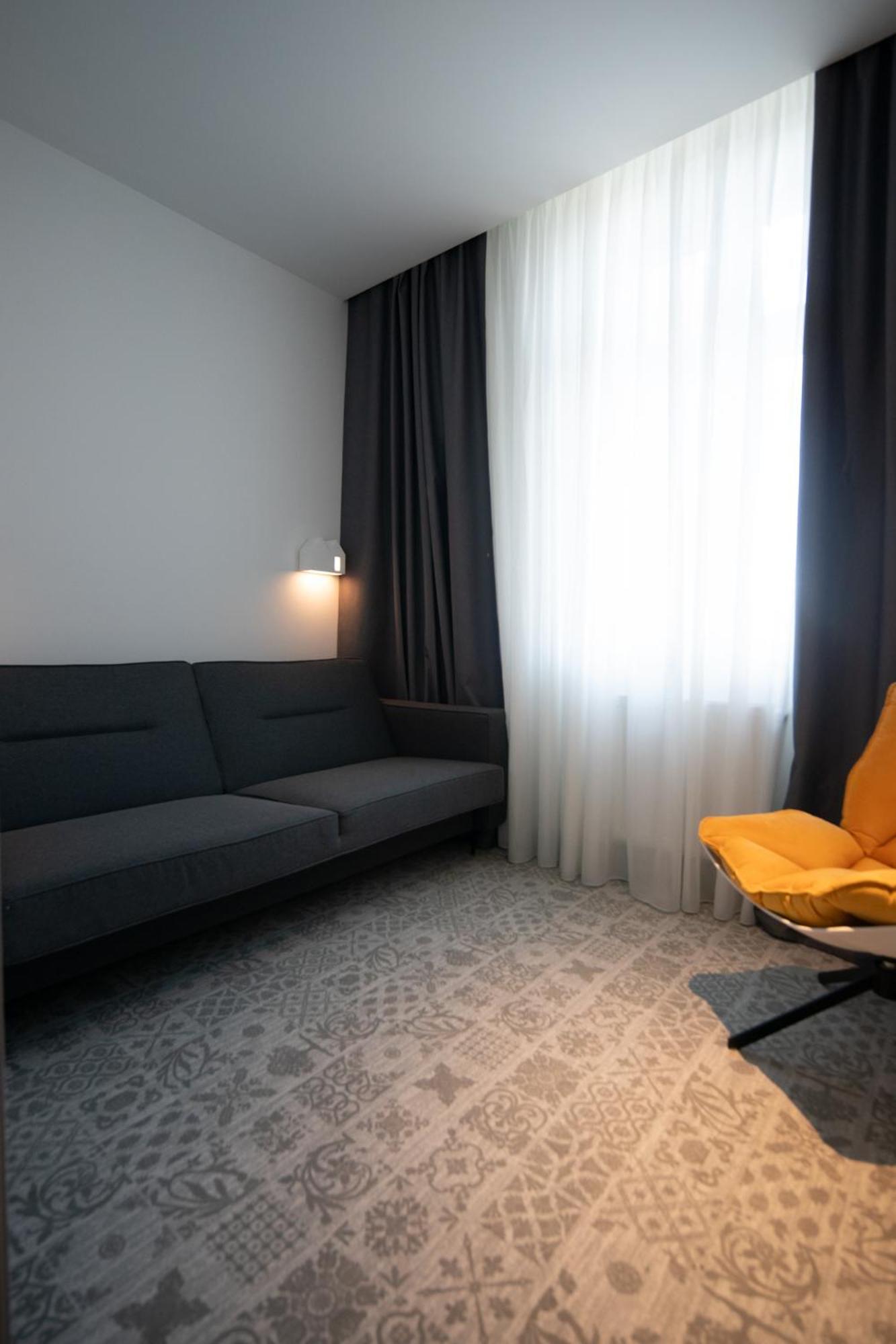 Hotel Ibis Styles Sibiu Arsenal Exterior foto